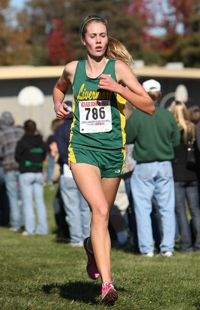 NCS XC D1 Girls-044.JPG - 2009 North Coast Section Cross Country Championships, Hayward High School, Hayward, California